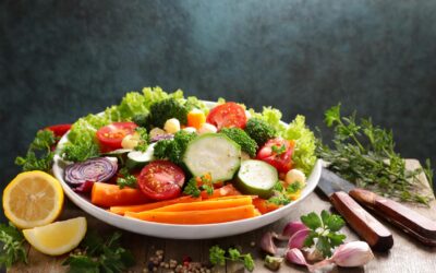 ¿Sabías que la mayoría de la gente no conoce la mejor manera de comer verduras crudas?